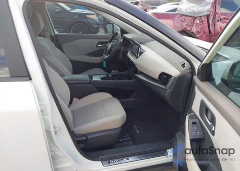 2022 Nissan Rogue Sv Fwd z USA, uszkodzony, nr VIN 5N1BT3BA5NC721049